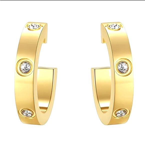 NEW LUXURY SMALL ZIRCONIA STUDDED HOOP EARRINGS - Picture 1 of 12